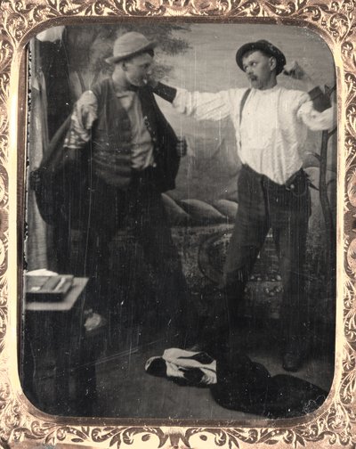 Dos hombres escenificando una pelea en un estudio, c. 1860 de Unbekannt