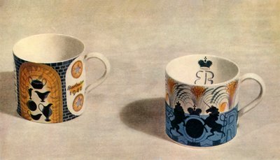 Dos Tazas Wedgwood Diseñadas por Eric Ravilious, 1944 de Unbekannt