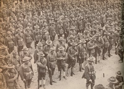Tropas de los Estados Unidos desfilando antes de su marcha por Londres el 15 de agosto de 1917 de Unbekannt