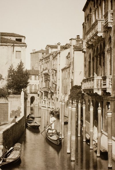 Sin título II 41, c. 1890. [Góndola en canal, Venecia] de Unbekannt