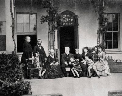 Victor Hugo, novelista francés, en exilio en Guernsey, 1866 de Unbekannt