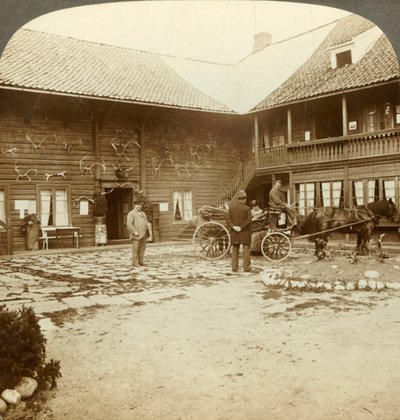 Hotel Victoria, adornado con astas de reno, en Kongsberg, en la escarpada Noruega, c1905 de Unbekannt