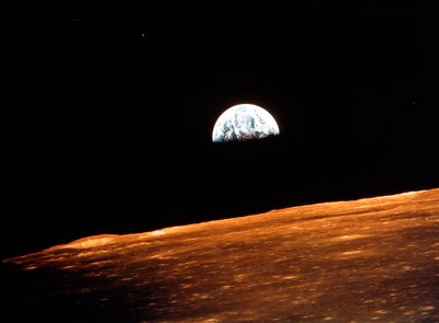 Vista de la Tierra desde el Apolo 10 orbitando la Luna, 1969 de Unbekannt