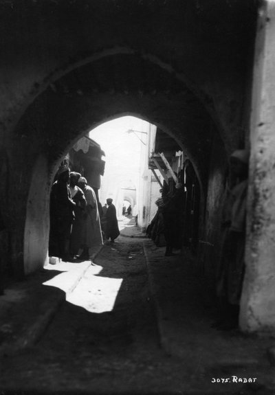 Vista a través de un arco, Rabat, Marruecos de Unbekannt