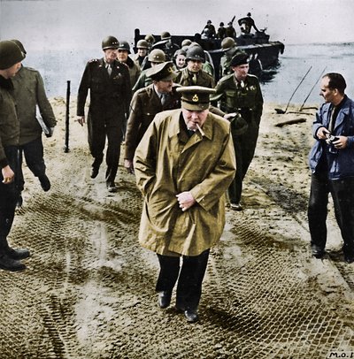 Winston Churchill a través del Rin. ¡Hacia Alemania! ¡Hacia la victoria!, 1945 de Unbekannt