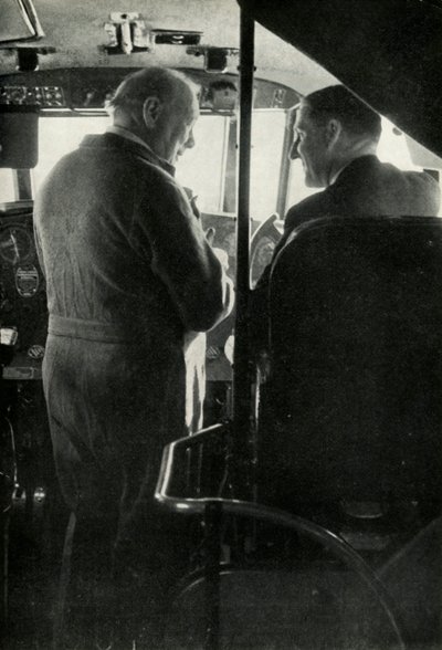 Winston Churchill hablando con el Capitán Shakespeare del hidroavión Berwick de Unbekannt