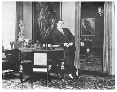 Wolfgang Gurlitt en el estudio de su galería en la Potsdamer Strasse, Berlín, c. 1925 de Unbekannt