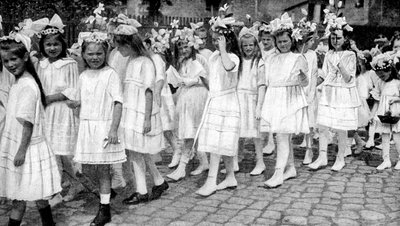 Jóvenes en un festival de la iglesia, Berlín, Alemania, 1922 de Unbekannt