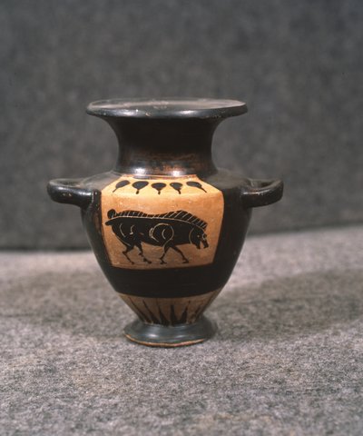 Hidria de figuras negras o jarra de agua, representando un toro, siglo V a.C. de Unbekannt Unbekannt