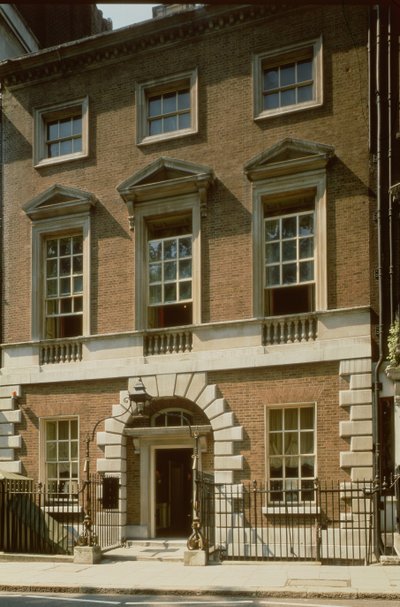 Entrada al No. 44 Berkeley Square, Londres de Unbekannt Unbekannt
