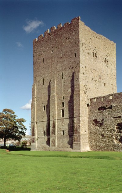 Vista exterior del torreón, Castillo de Portchester, Hampshire, construido c.1160-72 de Unbekannt Unbekannt