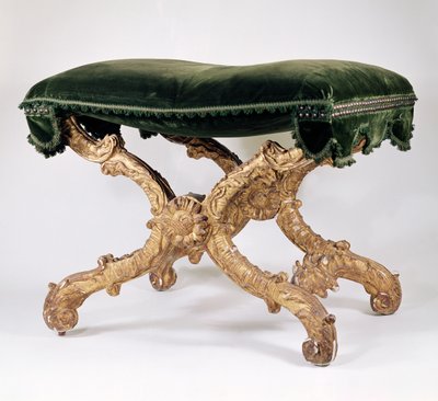 Taburete en X del Régimen Francés (1700-1720), de madera dorada con asiento tapizado, hojas y motivo de llama, girasol en la intersección de Unbekannt Unbekannt