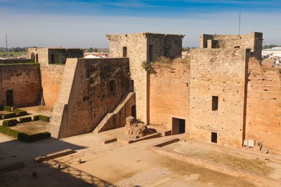 Niebla, Provincia de Huelva, Andalucía, sur de España. El Castillo de los Guzmanes. de Unbekannt Unbekannt