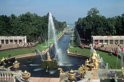 Vista de la Fuente de Sansón y el canal, Palacio de Peterhof de Unbekannt Unbekannt