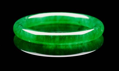 Un brazalete excepcional de jadeíta de Unbekannt