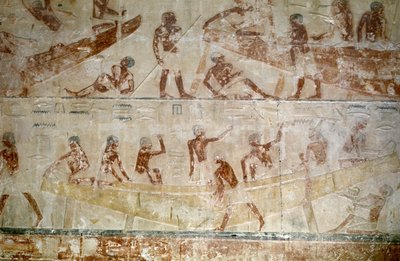 Antiguo Egipto: Saqqarah (o Saqqara o Sakkarah): necrópolis del Antiguo Imperio, tumba de nobles. Detalle de los relieves que representan la construcción de un barco. de Leopold Blonder