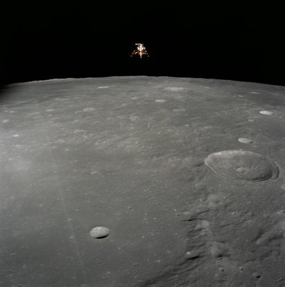 Módulo lunar Intrepid del Apollo 12 aterrizando en la superficie de la Luna en el Océano de las Tormentas de Unbekannt