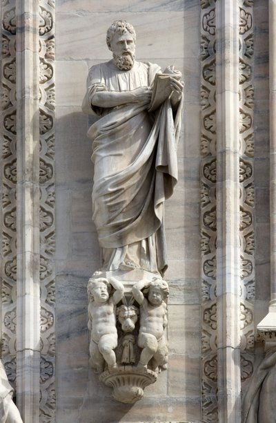 Arquitectura: estatua de San Marcos por Donato Carabelli (1811). (detalle) de la fachada de la Catedral (dome o duomo) de Milán, Italia de Unbekannt