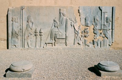 Bajorrelieve de la audiencia de Nowruz de Darío el Grande, Tesoro, Persépolis (Lista del Patrimonio Mundial de la Unesco) de Benjamin Baud