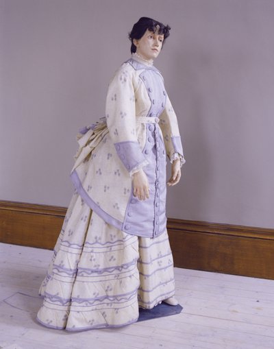 Vestido de cola de alpaca estampada, c.1872-4 de Unbekannt