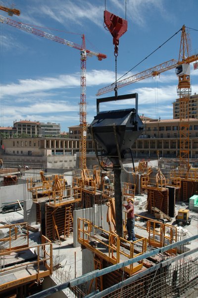 Obras de construcción de los nuevos barrios de Aix en Provence (Aix-en-Provence) de Unbekannter Künstler