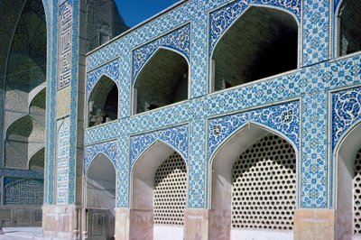 Arcada del patio (riwaq) y entrada abovedada oeste (iwan) c.1121-2 de Unbekannt