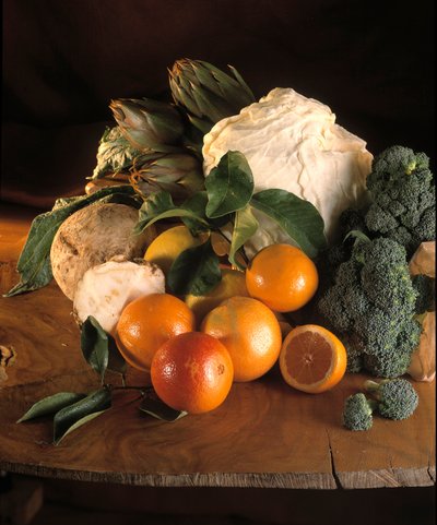 Dieta: bodegón de brócoli, naranjas, apio nabo, alcachofas, limones y col blanca de William M. Timlin