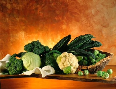 Dieta: bodegón con coles (brócoli, coliflor, coles de Bruselas) de William M. Timlin