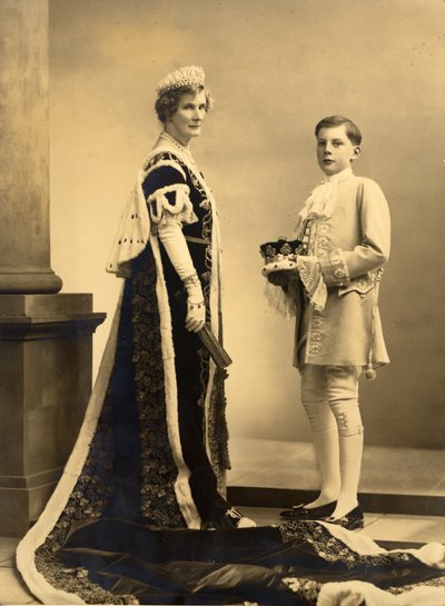 Duquesa Evelyn y Michael Baillie en la Coronación de Jorge VI, por Speight Ltd de William M. Timlin