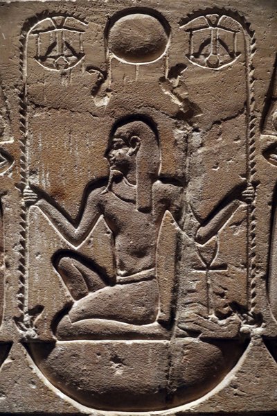 Egipto, Medamud, puerta del templo de Montu, detalle 221-205 a.C. de Unbekannter Künstler