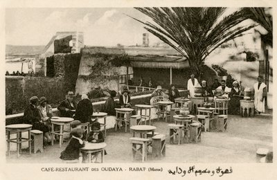 Franceses y marroquíes en el Café Oudaya, Rabat de Unbekannter Künstler