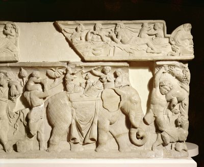 Retorno triunfal de Dionisos (detalle mostrando un elefante), relieve de sarcófago, griego, siglo II de Unbekannt
