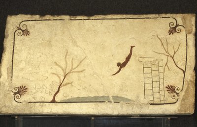 Arte griego: Fresco de la Tumba del Buzo, Paestum, Región de Campagnie, Italia. Tomba del Tuffatore, mural, parque arqueológico de Paestum, Campania, Italia. de Unbekannter Künstler