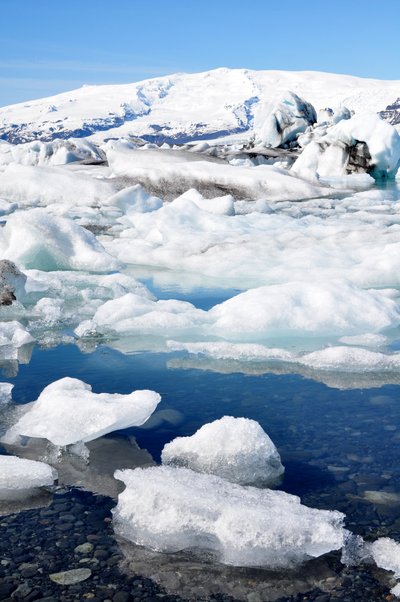Témpanos y témpanos en la laguna del glaciar Jokulsarlon, Islandia (foto) de Unbekannter Künstler