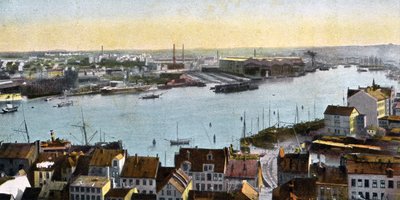 Kiel, Alemania - vista del astillero desde la Nicolaikirche de Unbekannter Künstler