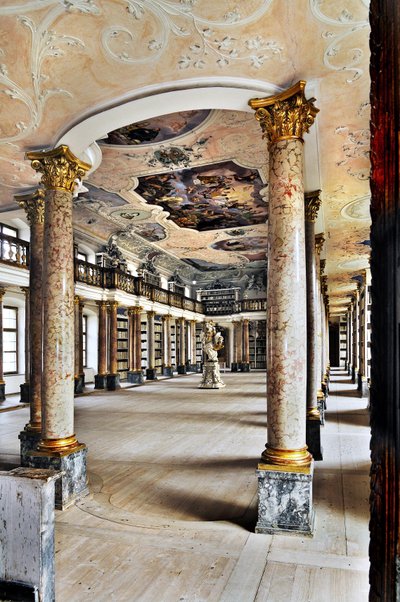 Biblioteca de la abadía benedictina de Ottobeuren, Baviere, Alemania, Europa. Fotografía de Unbekannter Künstler