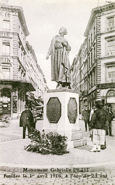 Monumento en Bruselas conmemorando a Gabrielle Petit, c.1925 de Unbekannt