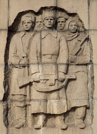Monumento a la resistencia del pueblo ruso durante el asedio alemán de 900 días a la ciudad de Leningrado, Cementerio Pskarevski, relieve, San Petersburgo, Rusia, siglo XX de Benjamin Baud