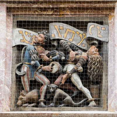 Moriskentänzer, relieve en el oriel Goldenes Dachl, Innsbruck, Tirol, Austria, Europa (foto) de Unbekannter Künstler