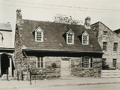 Casa de Piedra Vieja (1737), la casa más antigua de Richmond (Estados Unidos) transformada hoy en un museo dedicado a Edgar Allan Poe (1809-1849), escritor estadounidense de Unbekannt