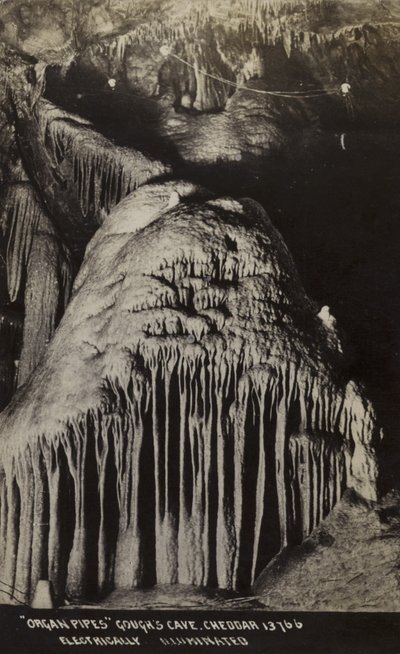 Tuberías de órgano, Cueva de Gough, Cheddar (foto en b/n) de Unbekannt