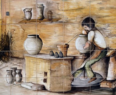 Panel de mayólica pintado que representa escena de fabricación de cerámica, hecho a mano por Ceramiche Desuir, Santo Stefano di Camastra, Sicilia, Italia (detalle) de William M. Timlin