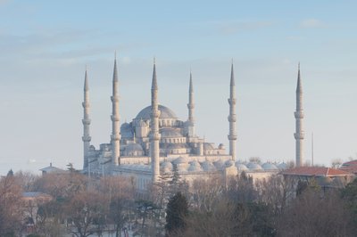 Vista panorámica de la mezquita azul poco antes del atardecer, Estambul, Turquía (foto) de Unbekannter Künstler