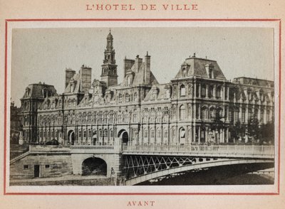 Comuna de París (1871): vista del Hotel de Ville en París antes de su incendio en mayo de 1871. de Unbekannt