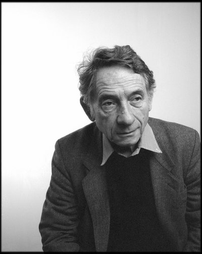 Fotógrafo Mario Dondero en el estudio Leemage en 2004. de Unbekannt
