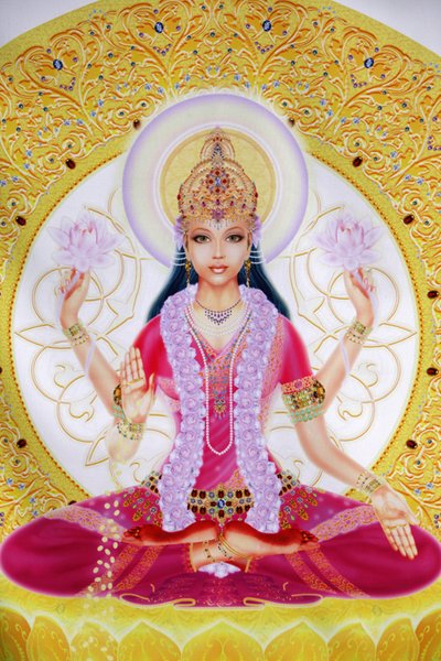 Imagen que muestra a Lakshmi, diosa de la riqueza y consorte del Señor Vishnu, sentada sosteniendo flores de loto de Unbekannt
