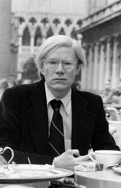 Artista pop Andy Warhol en Venecia 1977 de Unbekannt