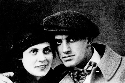 Retrato de Lili Brik (1891-1978) y Vladimir Maiakovsky (Majakovskij o Maiakovsky) (1893-1930) ca. 1915 Fotografía de Unbekannt