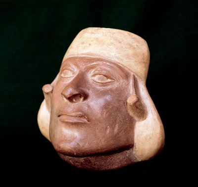 Arte precolombino, civilización mochica: vaso de terracota que representa la cabeza de un hombre - 200 a.C.-700 d.C. - Lima, Museo Nacional de Antropología y Arqueología, Perú de Unbekannt
