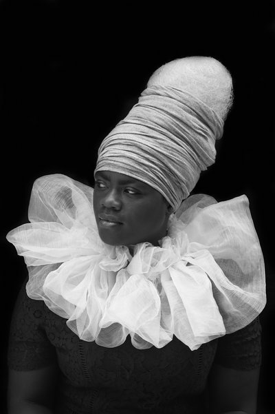 Prima Donna 1, 2019 (foto en blanco y negro) de Unbekannter Künstler
